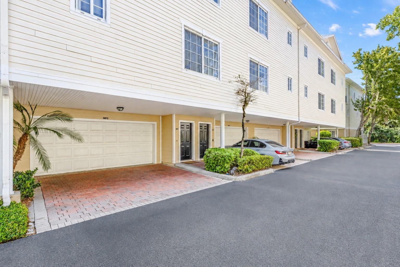 9872 Meadow Field Cir #503 Property Photo 1
