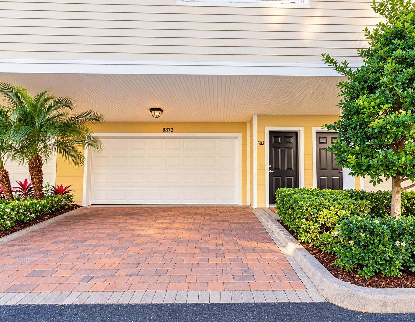 9872 MEADOW FIELD CIR #503 Property Photo 1