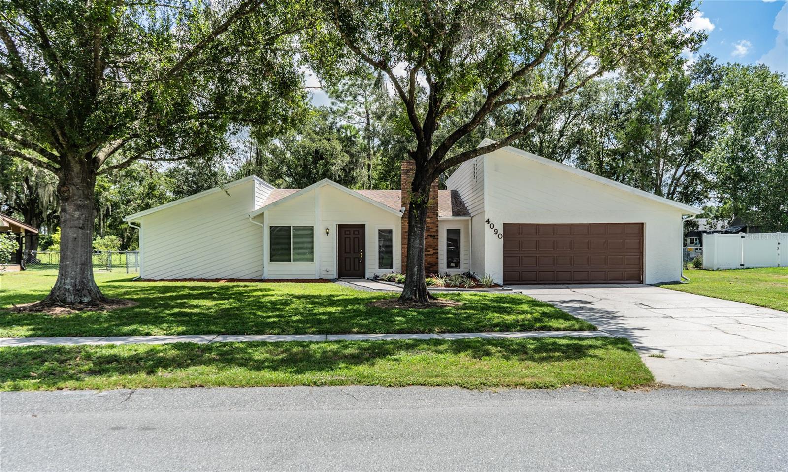 4090 OLD COLONY RD