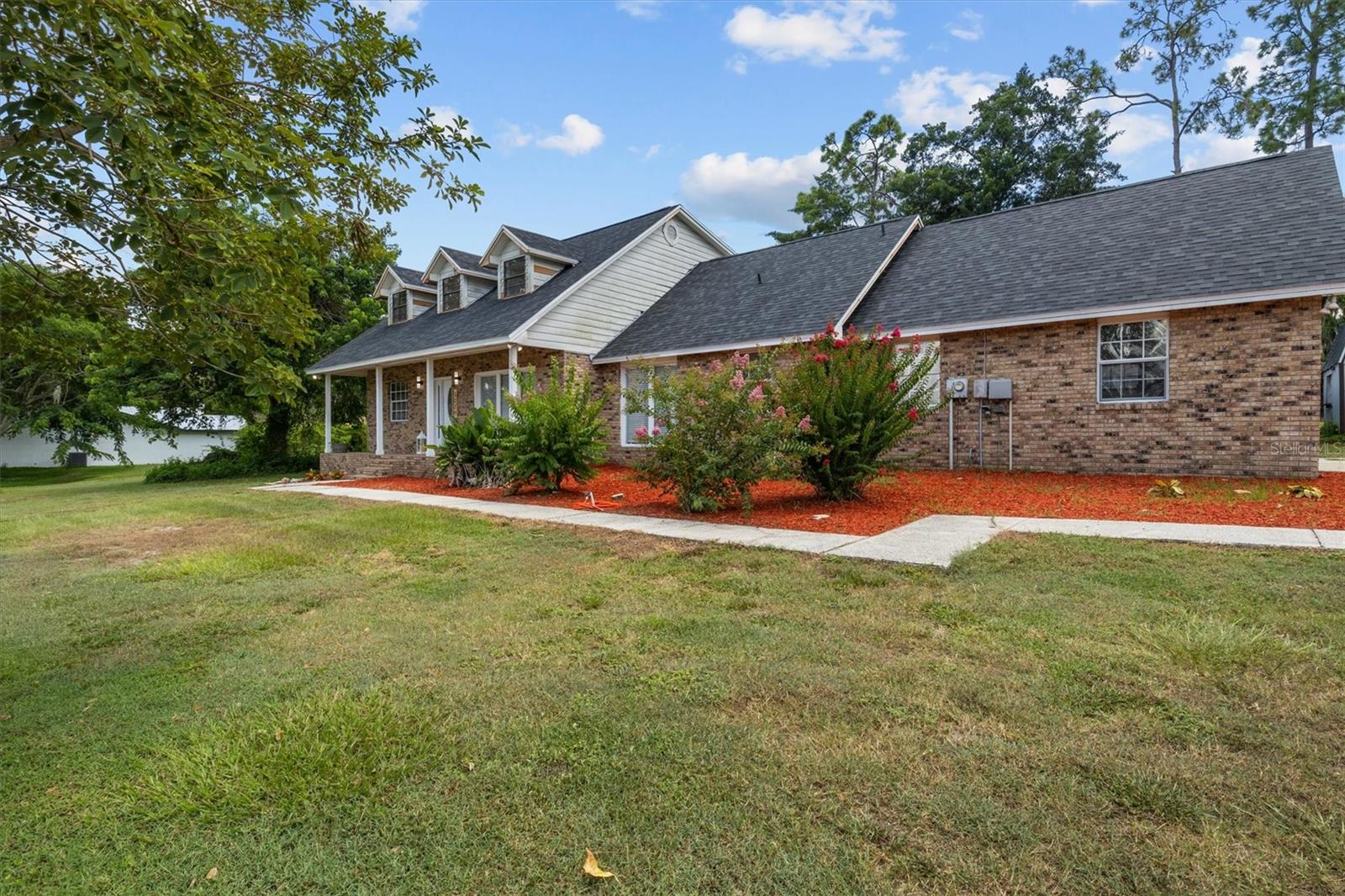 1715 Lake Miriam Dr Property Photo 4