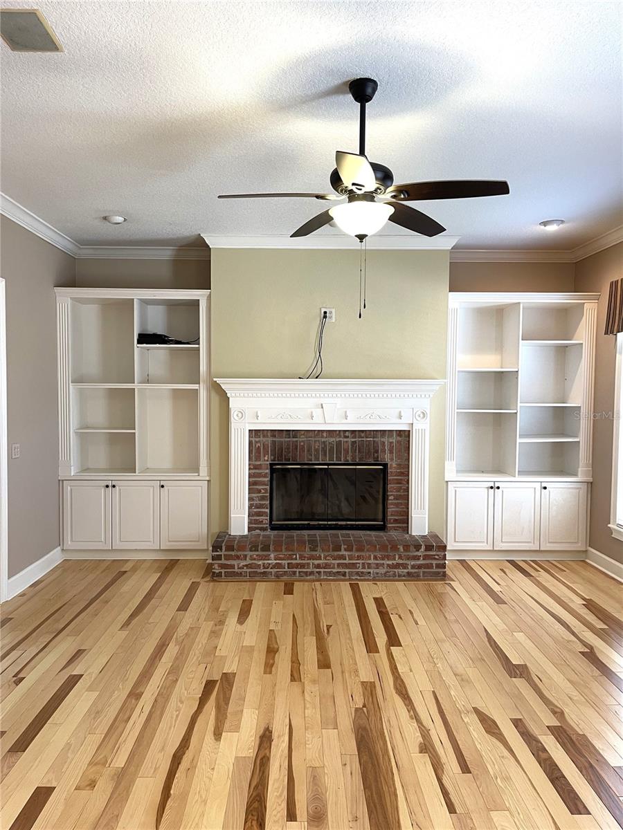 6604 Crescent Lake Dr Property Photo 5
