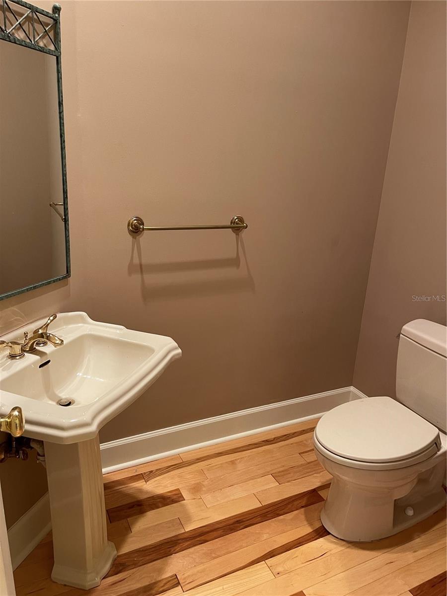 6604 Crescent Lake Dr Property Photo 17