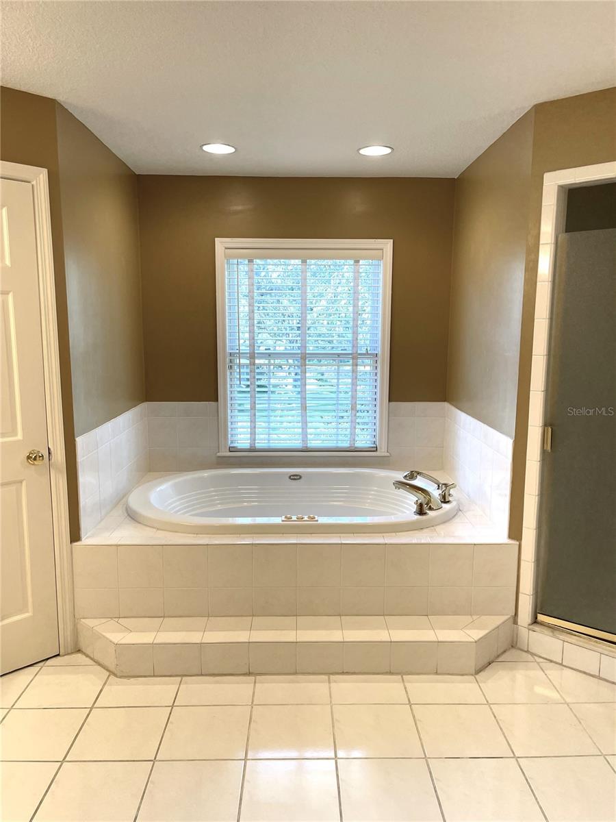 6604 Crescent Lake Dr Property Photo 39