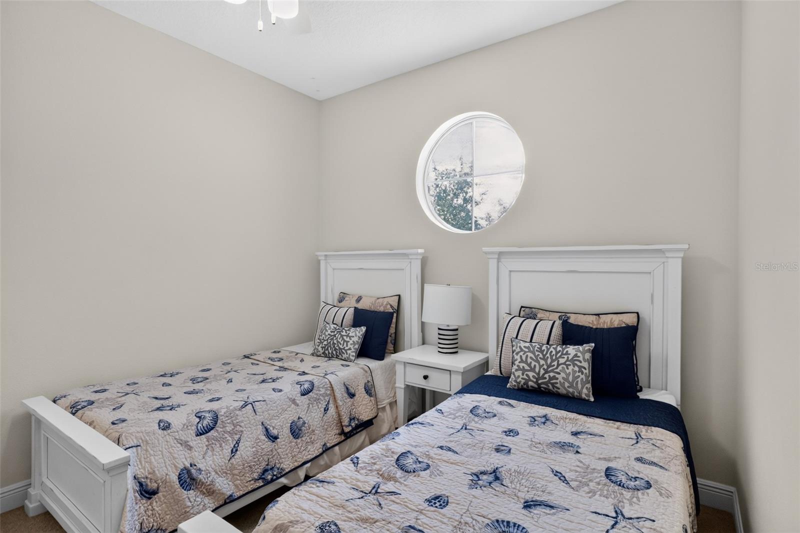 652 Kenneth Way Property Photo 38