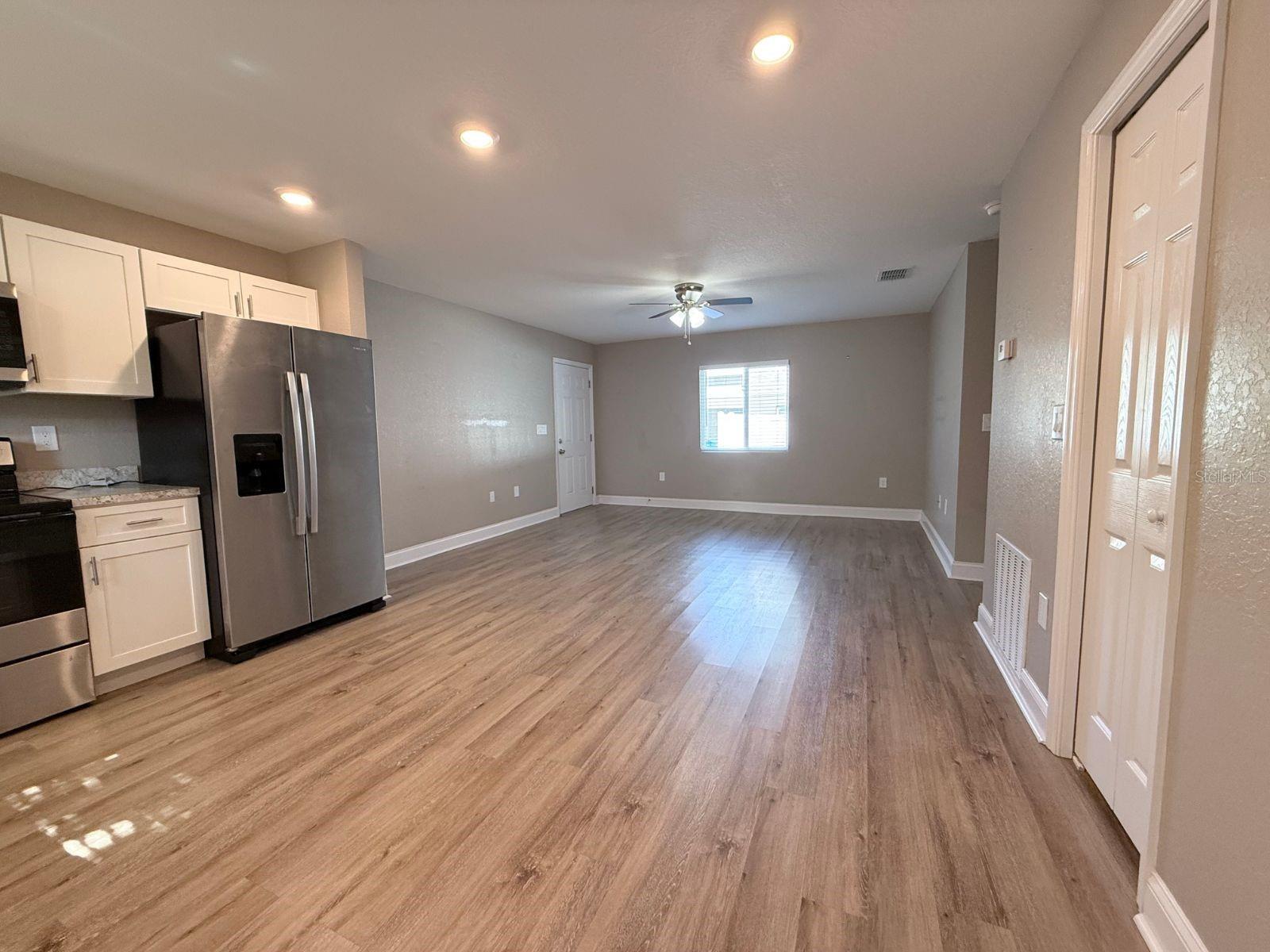 1139 Sycamore St Property Photo 3