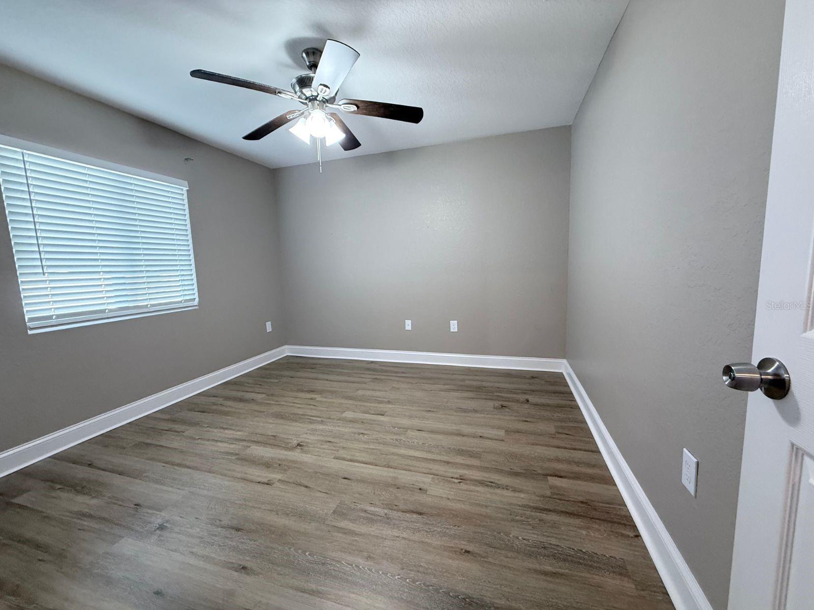 1139 Sycamore St Property Photo 5