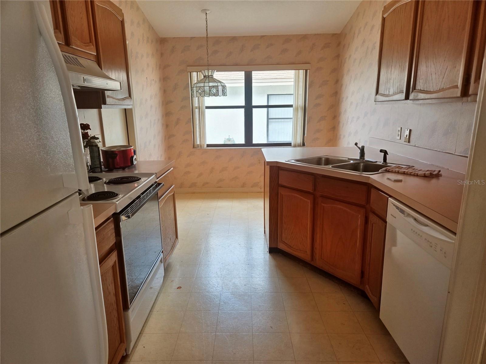 6217 Raven Run Property Photo 6