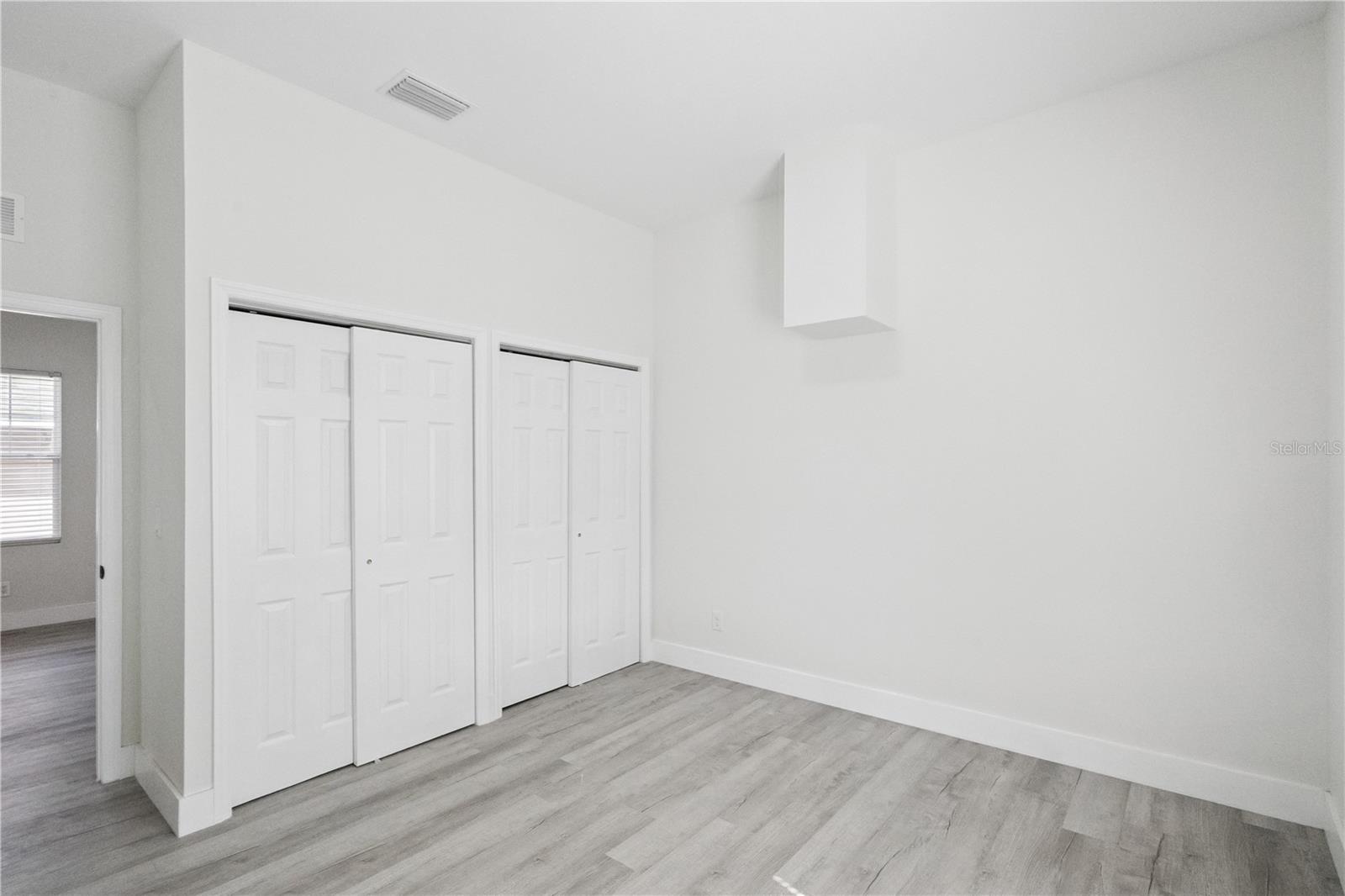 207 Avenue E Se Property Photo 11