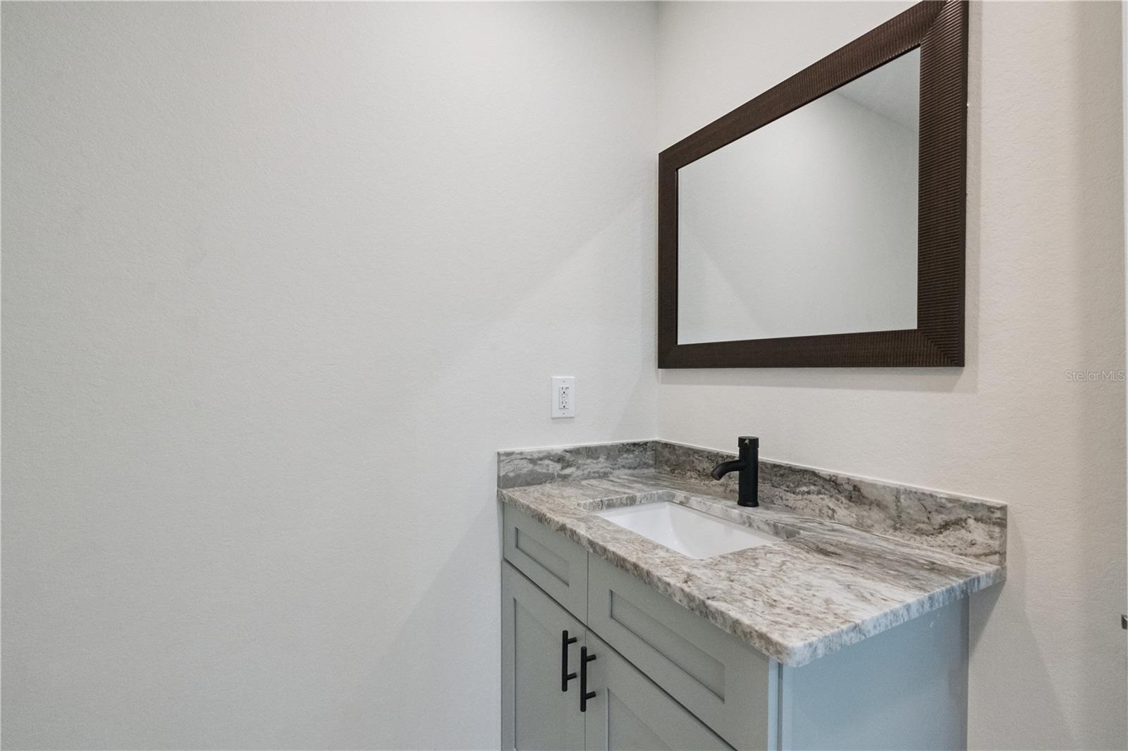 207 Avenue E Se Property Photo 15
