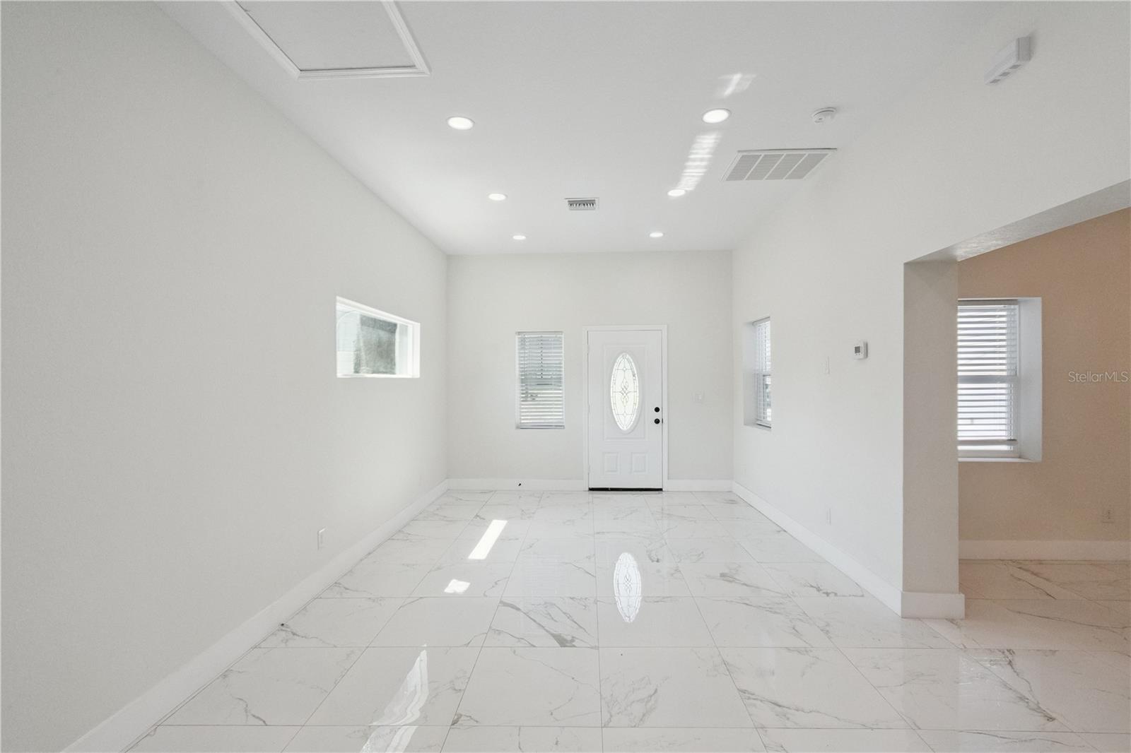 207 Avenue E Se Property Photo 18
