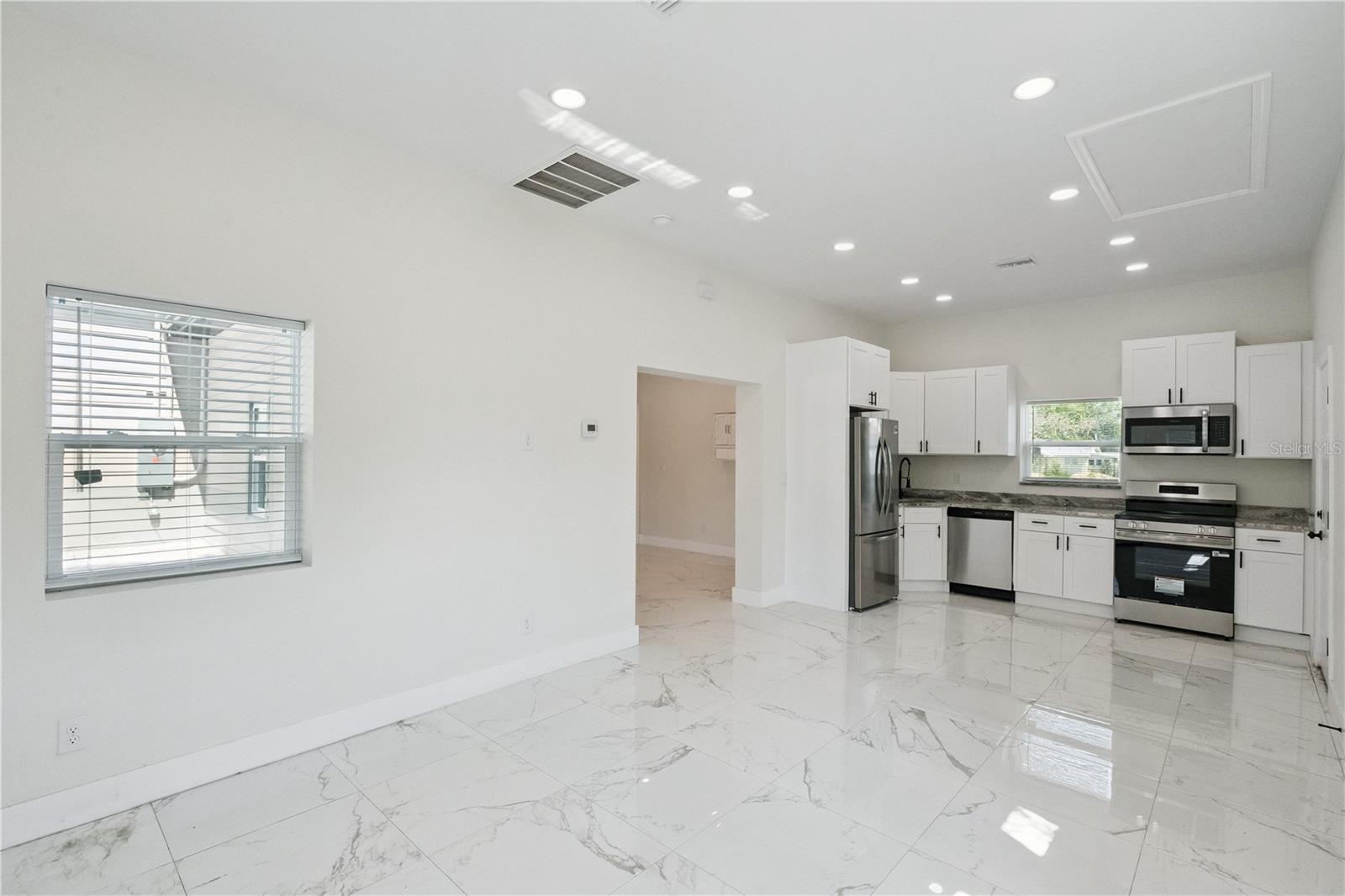 207 Avenue E Se Property Photo 20