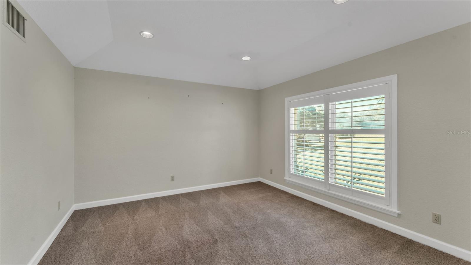 122 W Juliana Way Property Photo 15