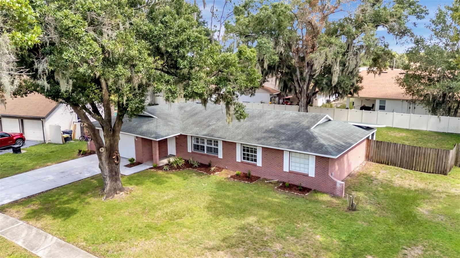 4520 Old Colony Rd Property Photo 1