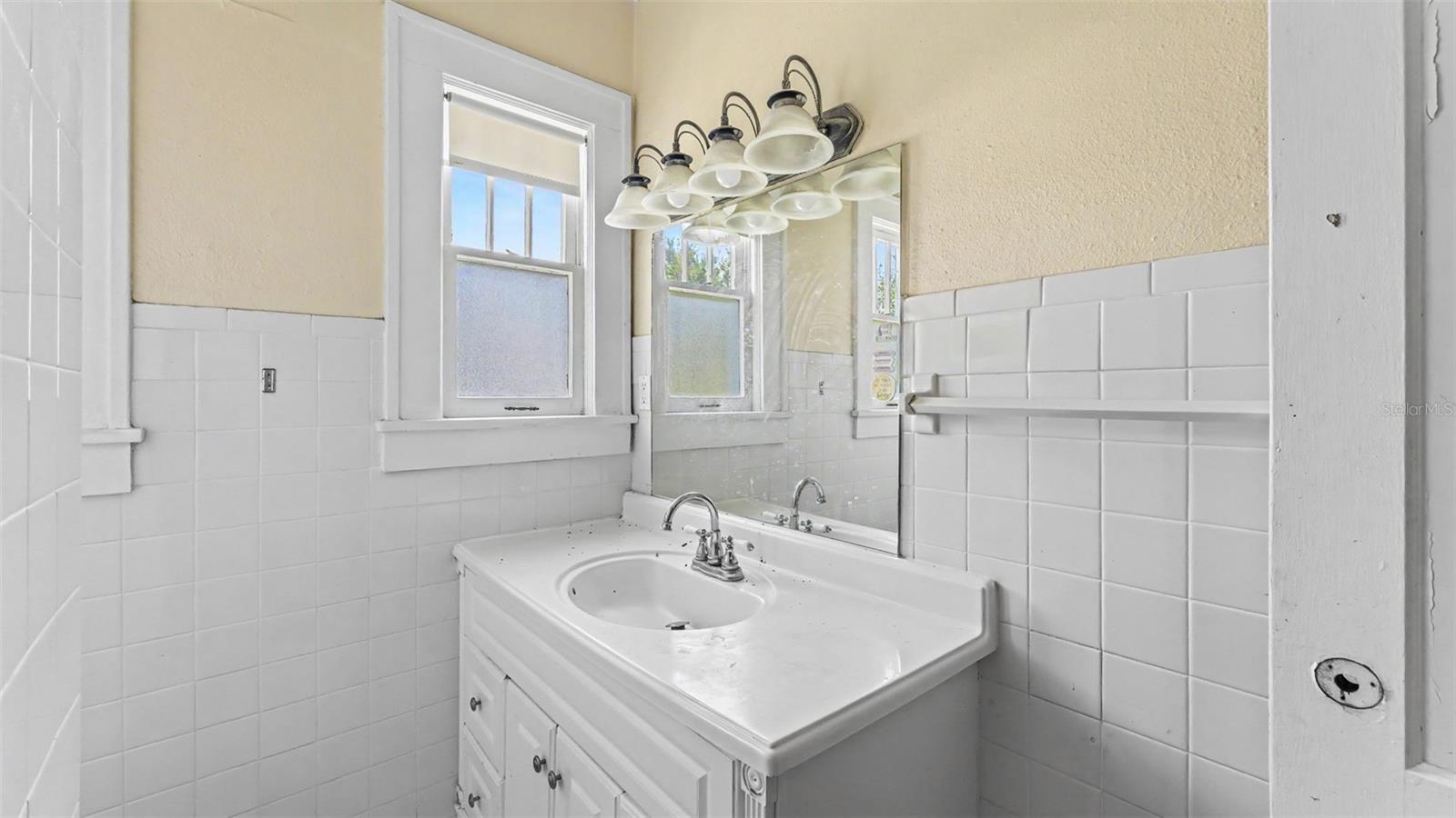 2406 Fairmount Ave Property Photo 14