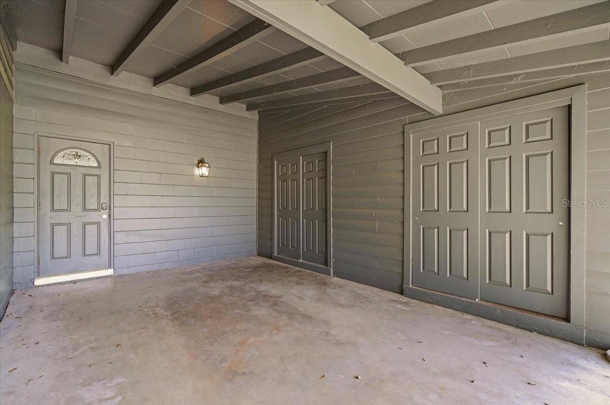1402 Phyllis St Property Photo 23