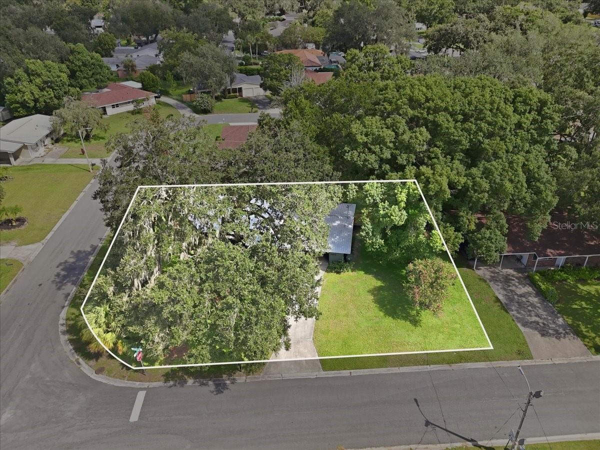 1402 Phyllis St Property Photo 33
