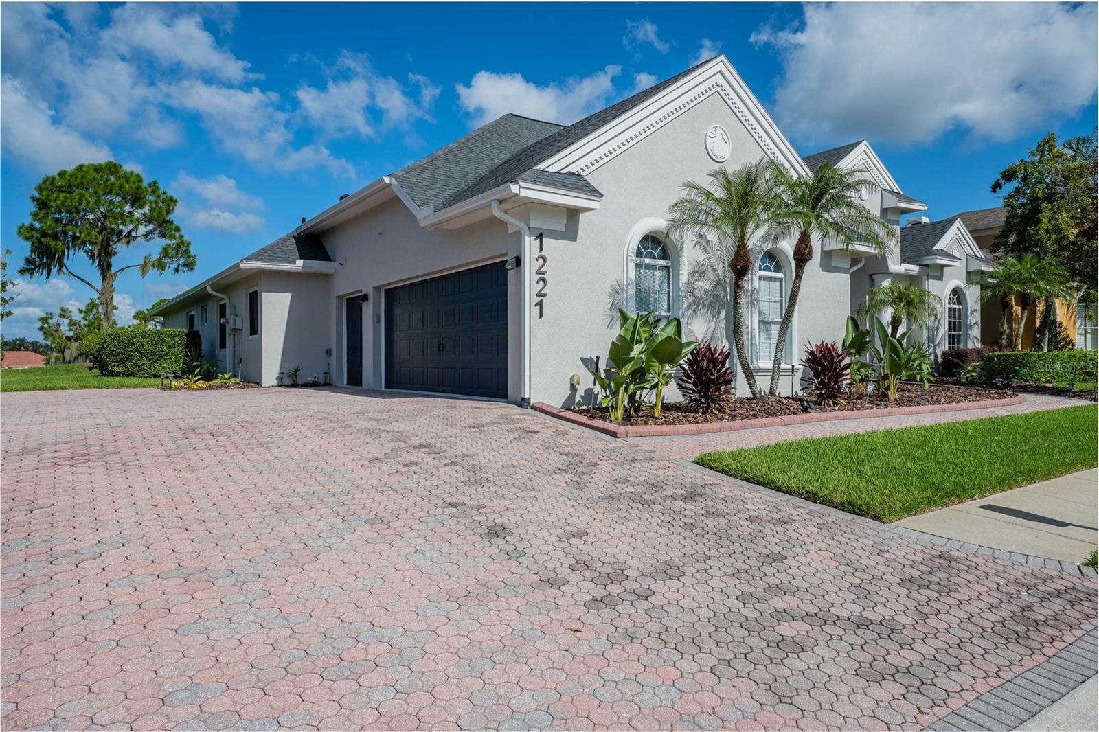 1221 Vista Hills Dr Property Photo 48