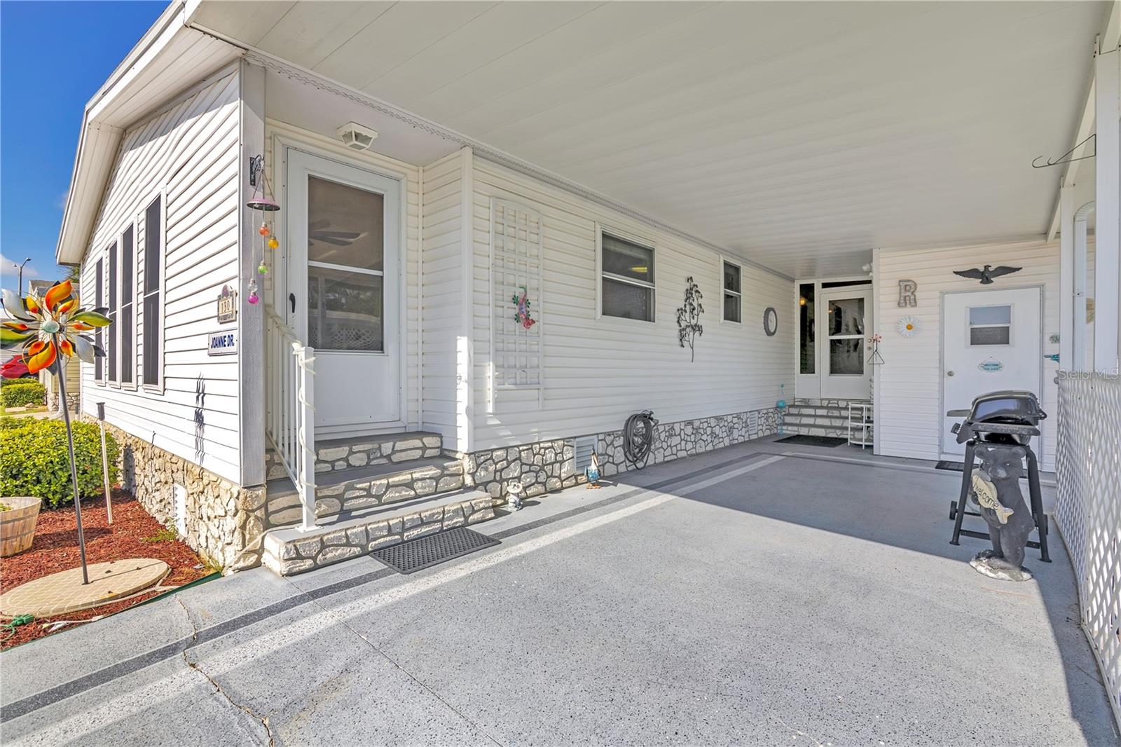 130 Joanne Dr Property Photo 5