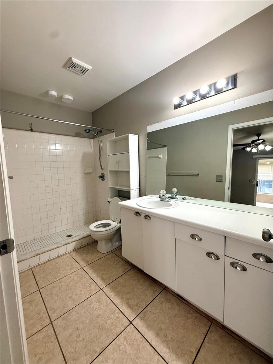 242 Winter Ridge Blvd #242 Property Photo 9