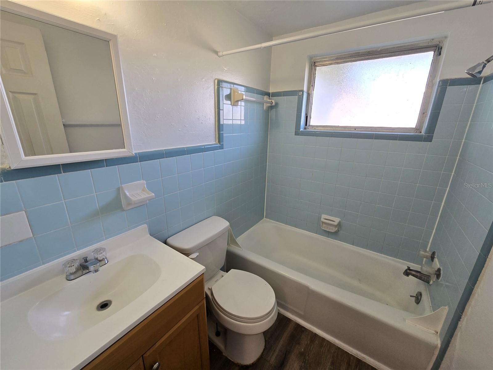 L4964324 Property Photo 6