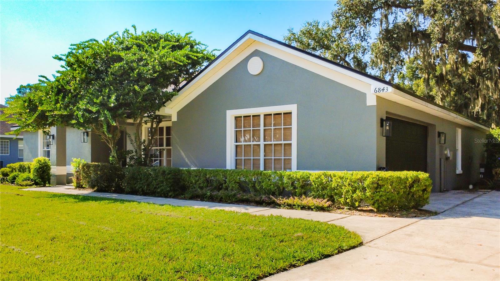 6843 Ashbury Dr Property Photo 3
