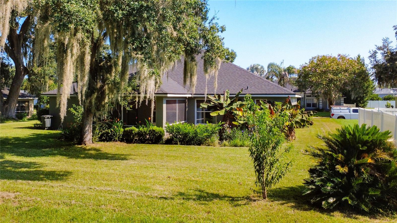6843 Ashbury Dr Property Photo 6