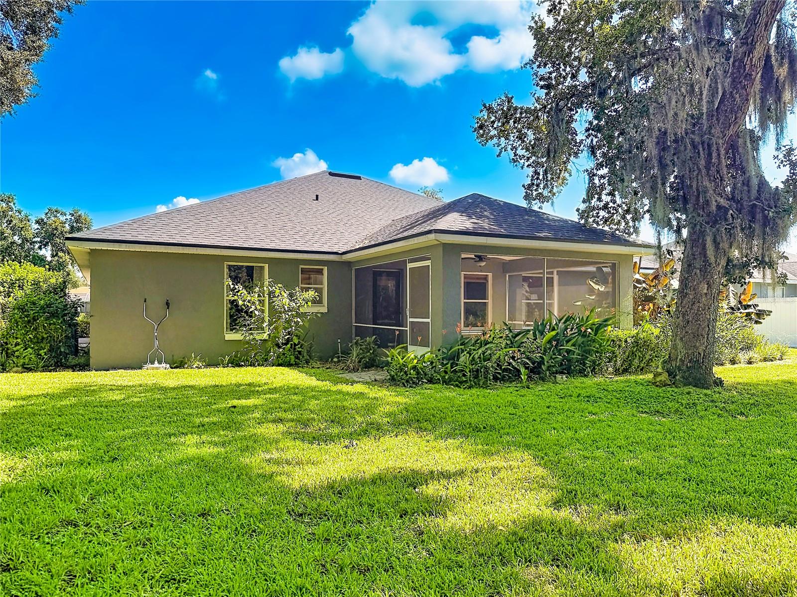 6843 Ashbury Dr Property Photo 8