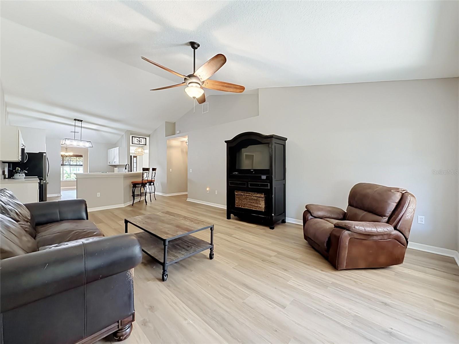 6843 Ashbury Dr Property Photo 29