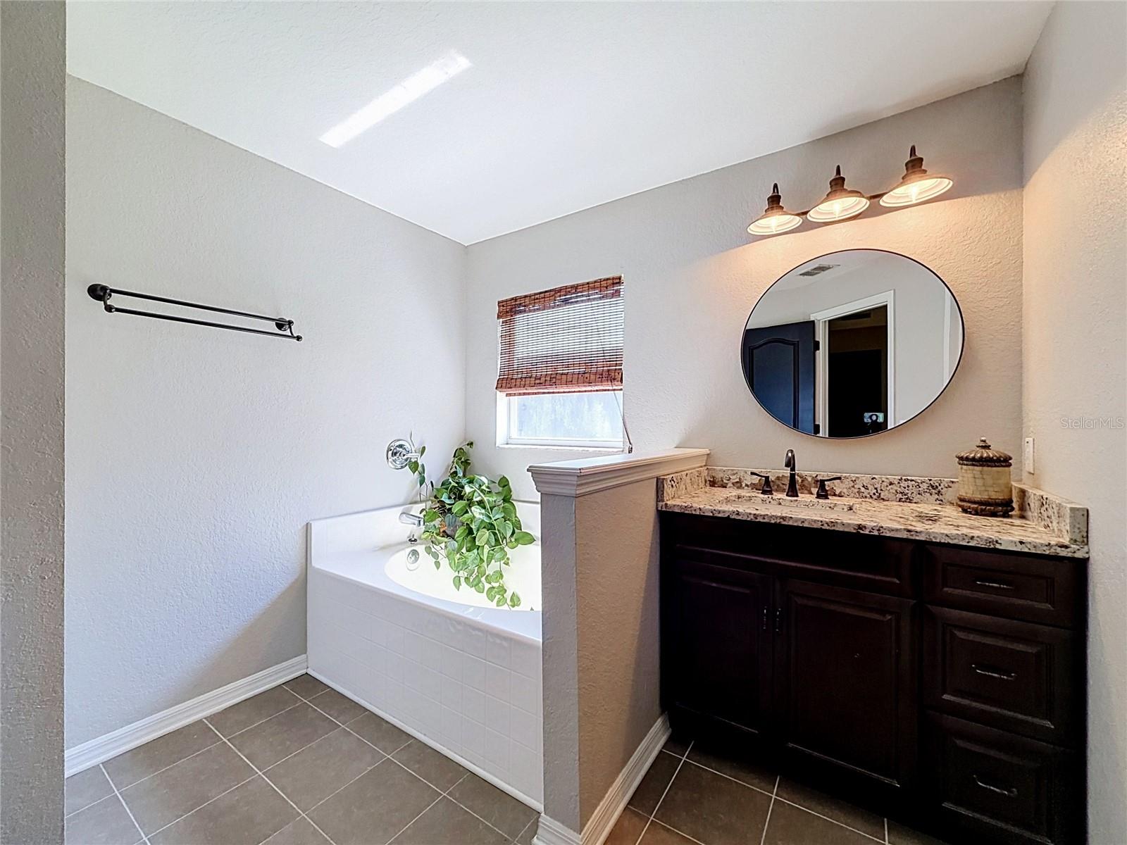6843 Ashbury Dr Property Photo 36