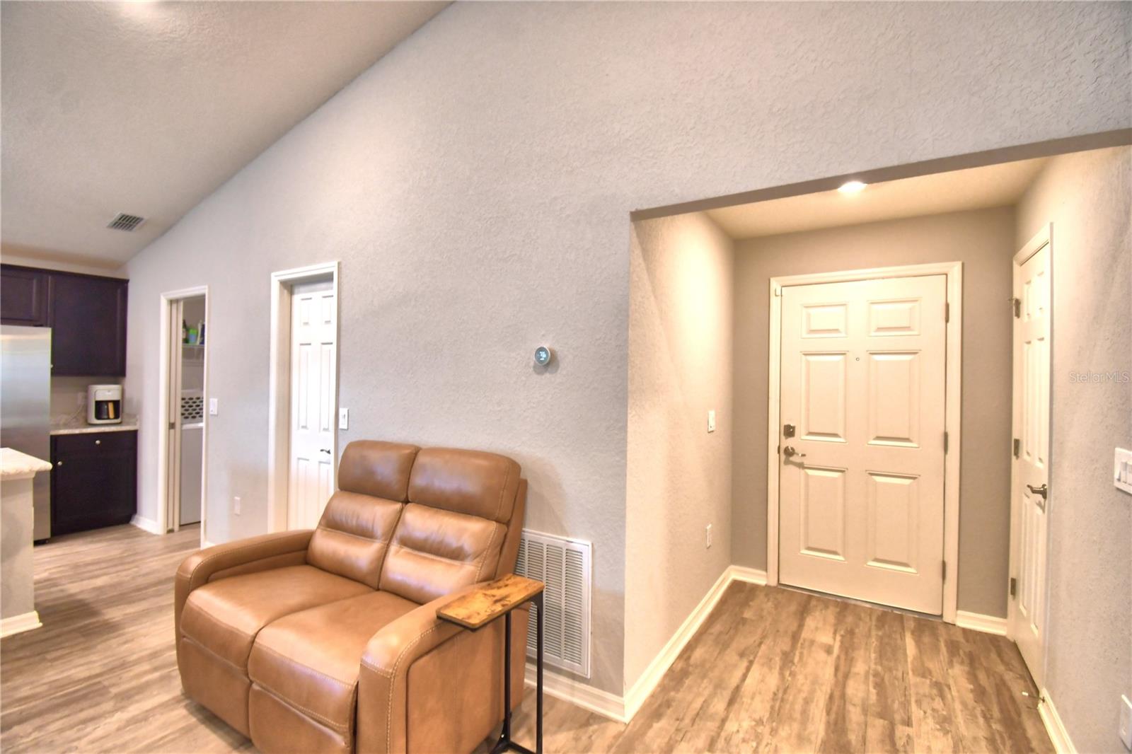 1390 Mezzavalle Way Property Photo 6