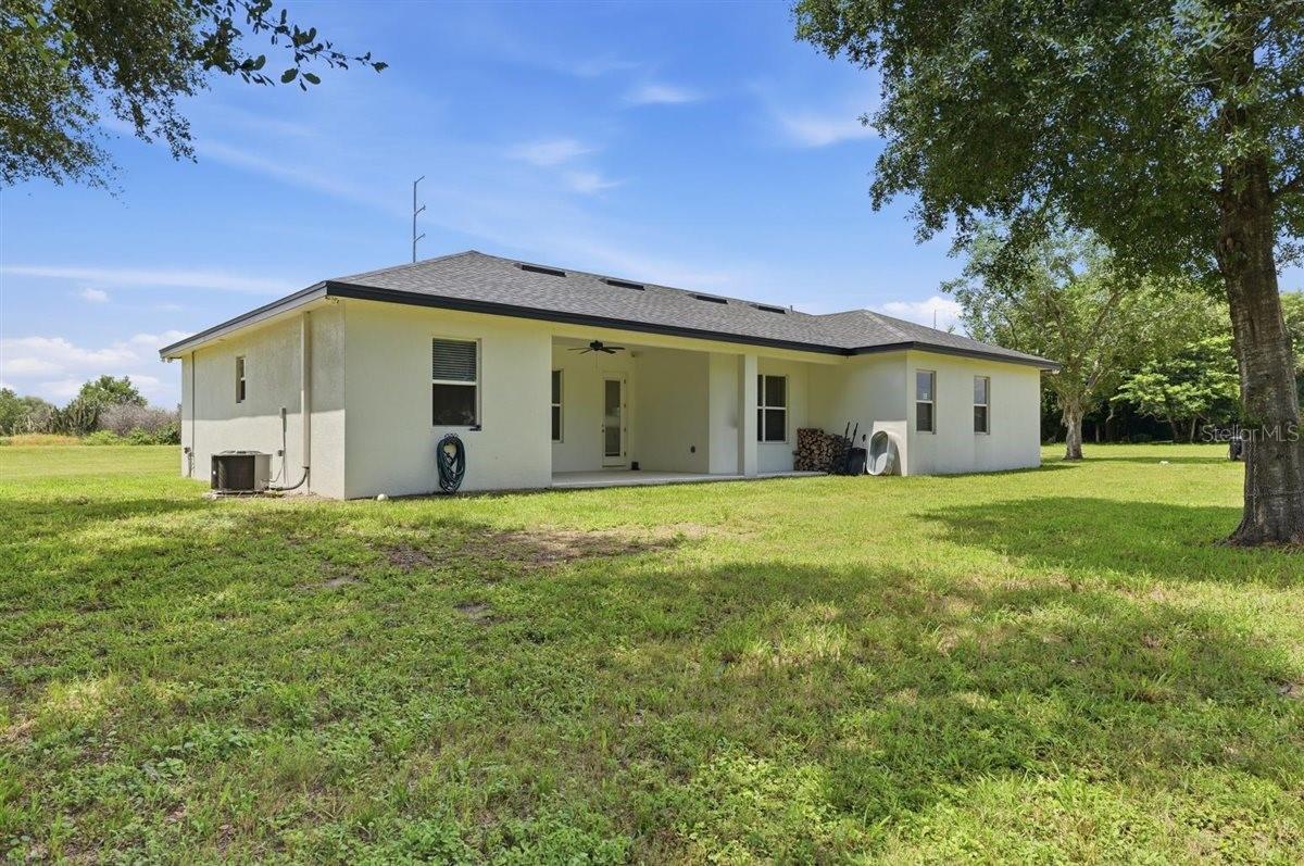 795 Crosstower Dr Property Photo 8