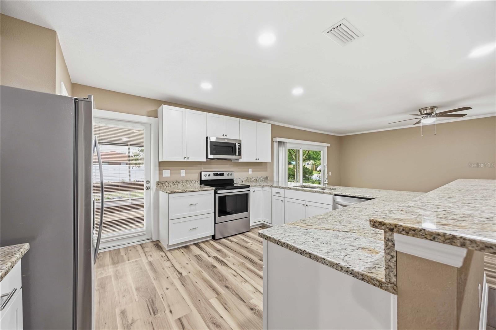 3540 Peacock Ln Property Photo 12