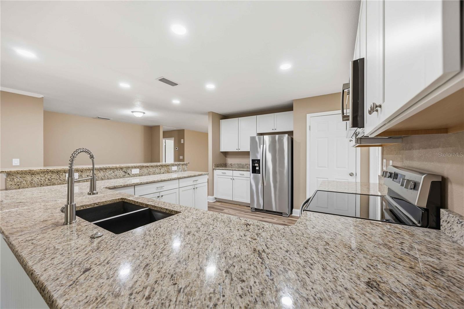 3540 Peacock Ln Property Photo 14