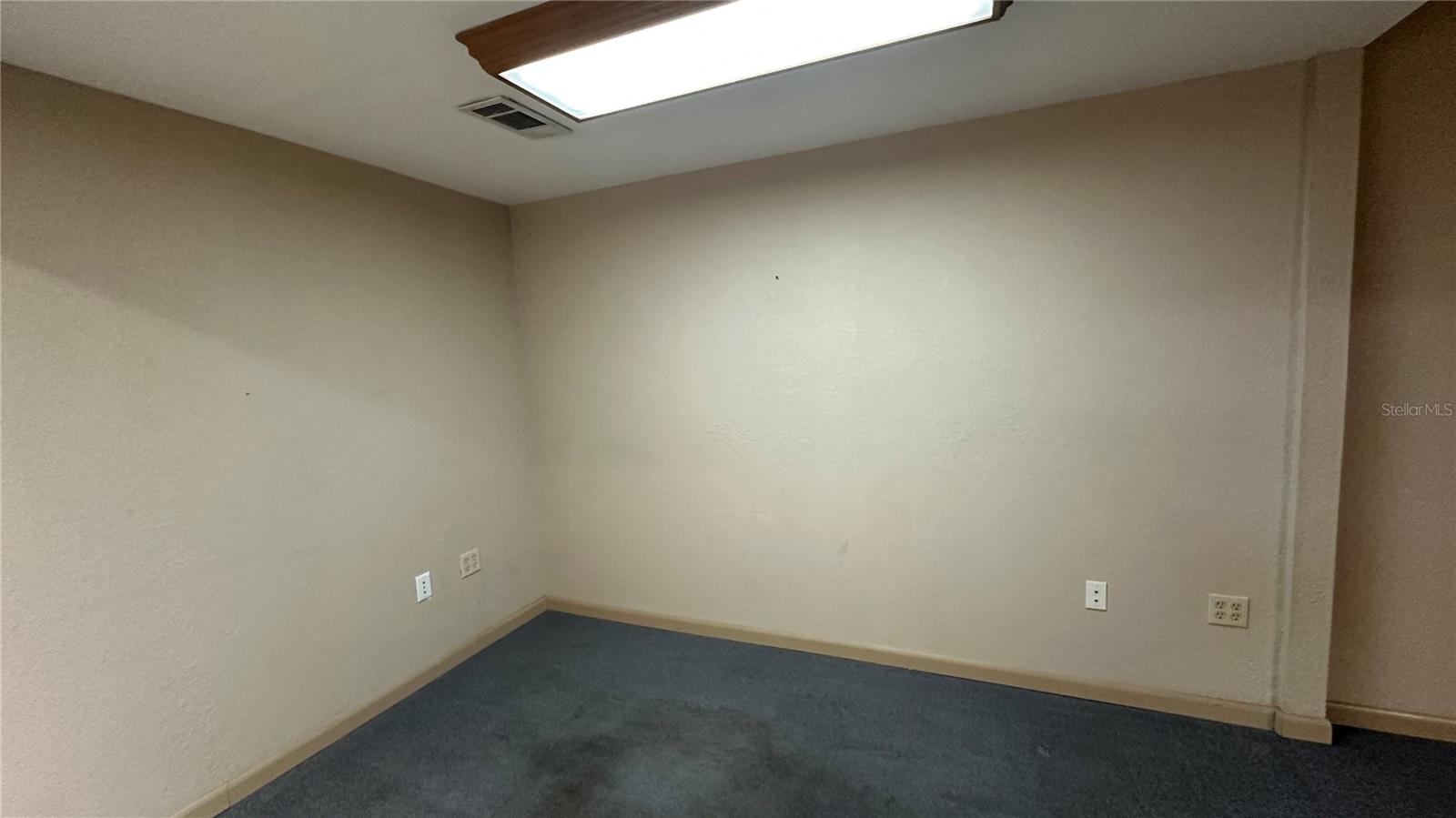 3120-3126 Reynolds Rd Property Photo 7