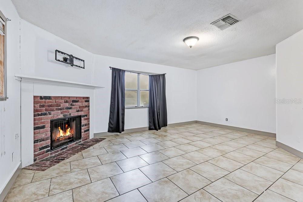 506 Clayton Cir Property Photo 10