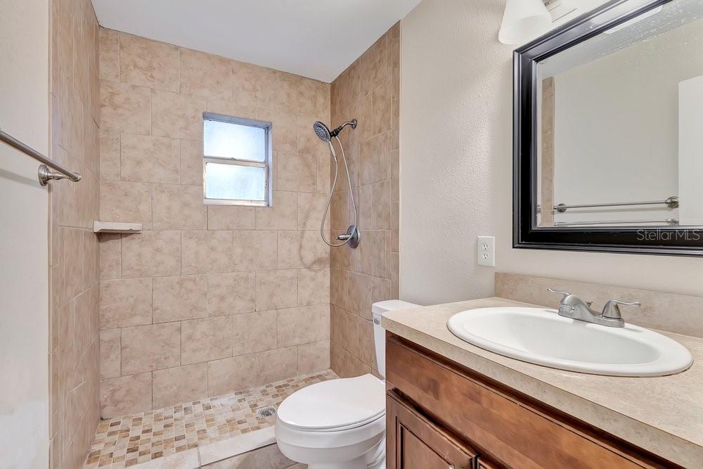 506 Clayton Cir Property Photo 18