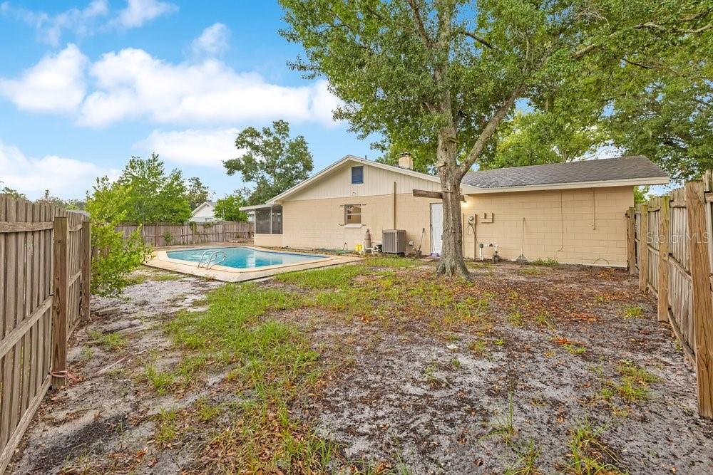 506 Clayton Cir Property Photo 22