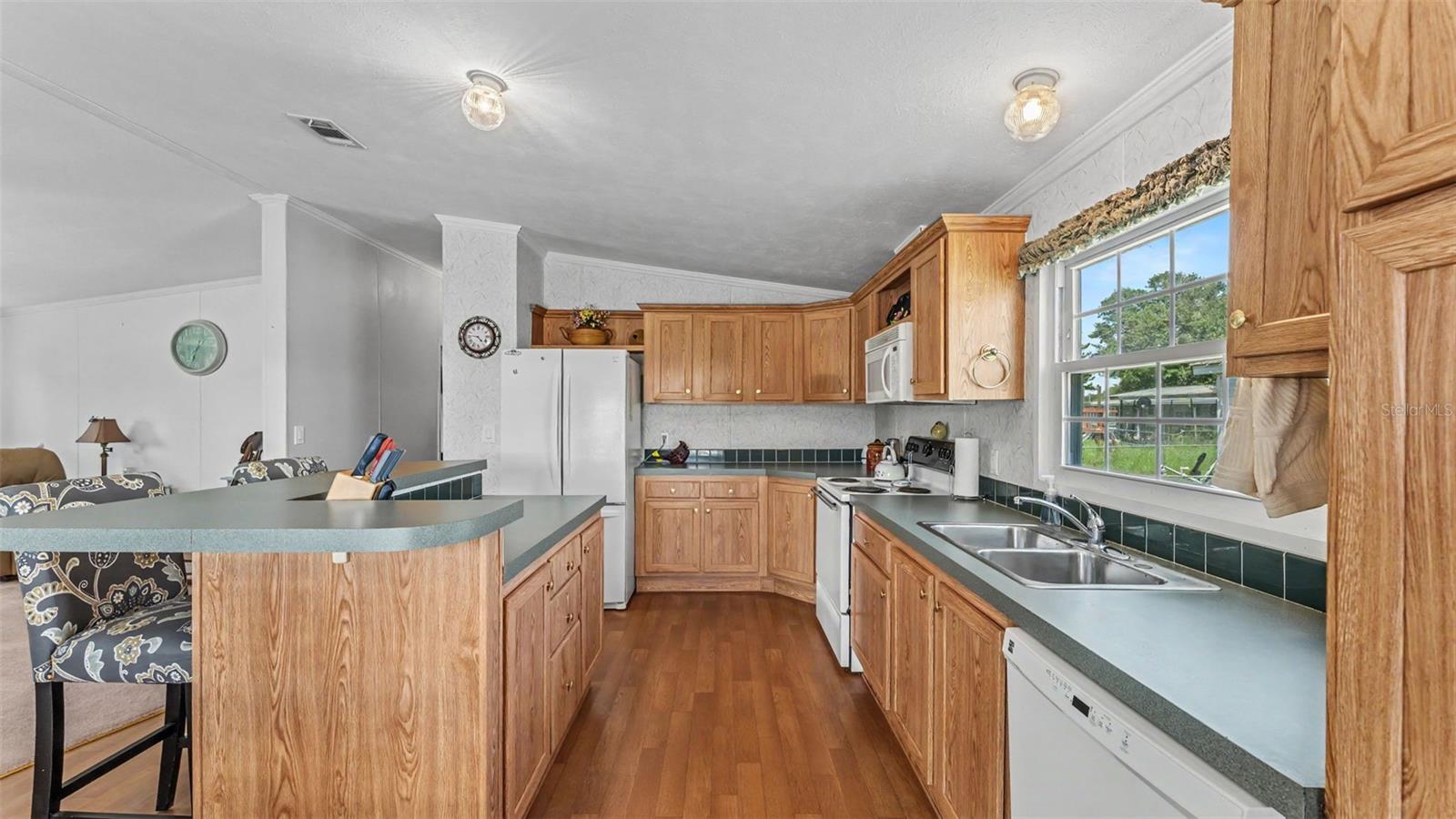 525 Perch Pl Property Photo 8