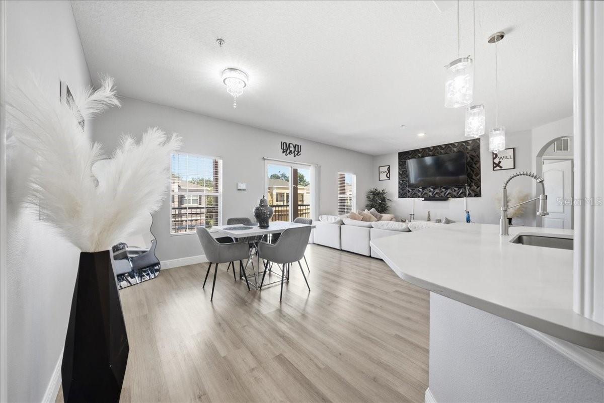 2301 Betsy Ross Ln #unit A Property Photo 6