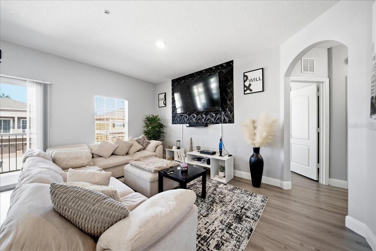 2301 Betsy Ross Ln #unit A Property Photo 11