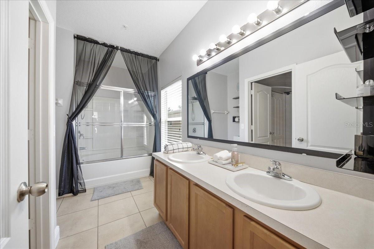 2301 Betsy Ross Ln #unit A Property Photo 14