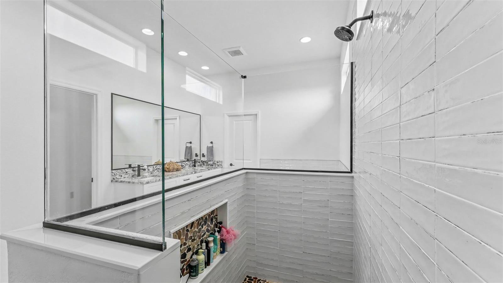 7034 Bentridge Dr Property Photo 32