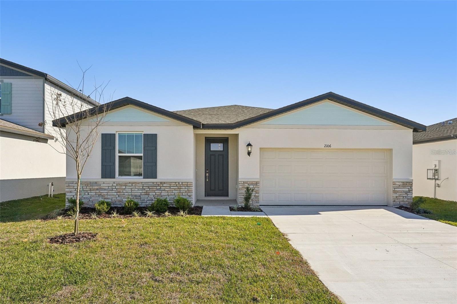 2106 ROSEWOOD DR Property Photo 1