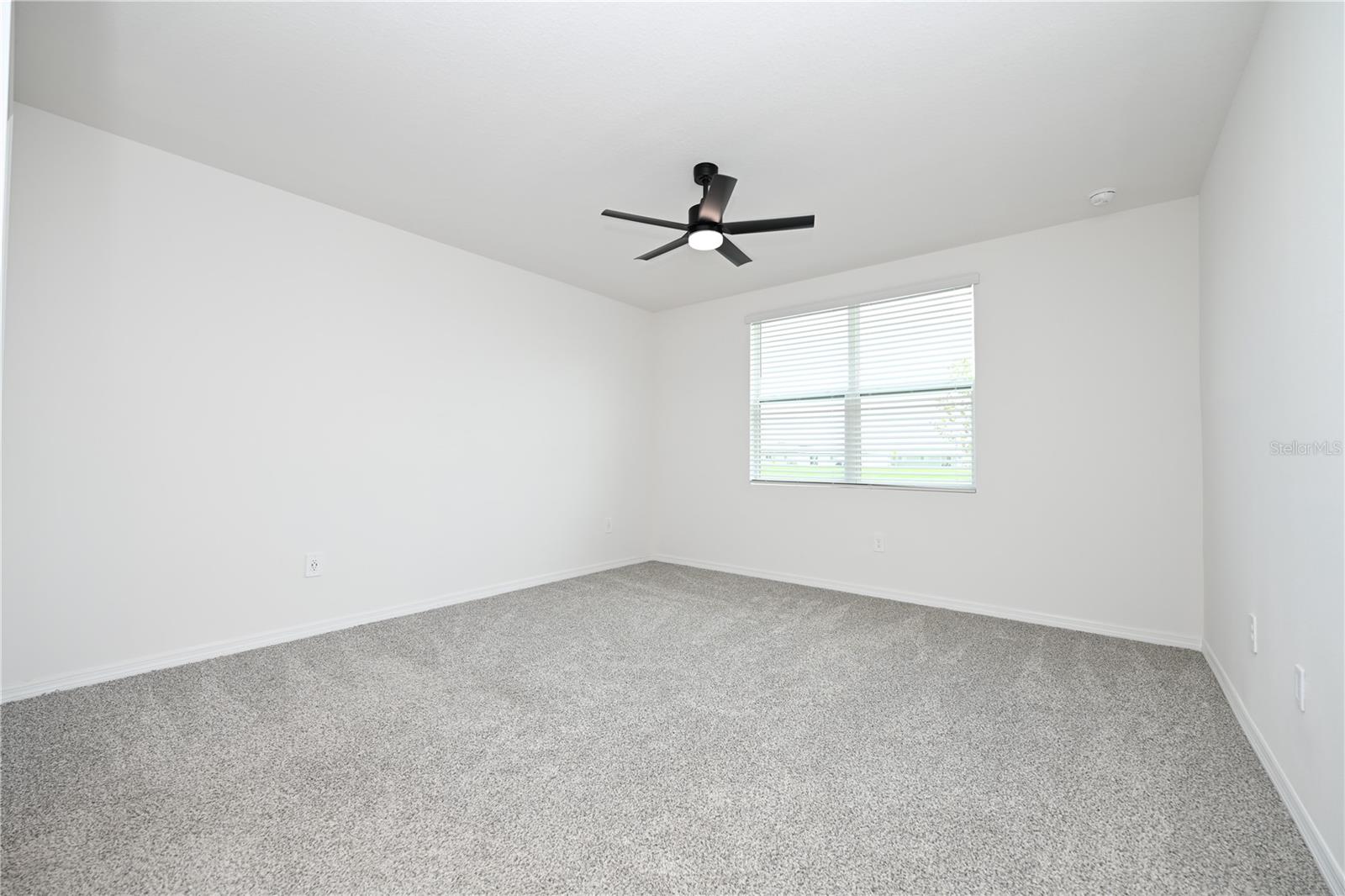 2106 Rosewood Dr Property Photo 17