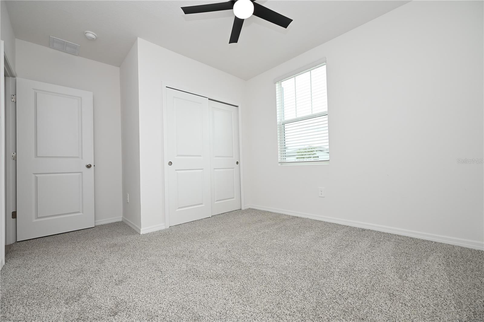 2106 Rosewood Dr Property Photo 28