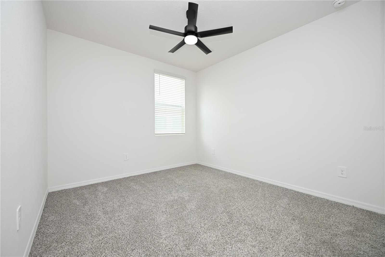 2106 Rosewood Dr Property Photo 29