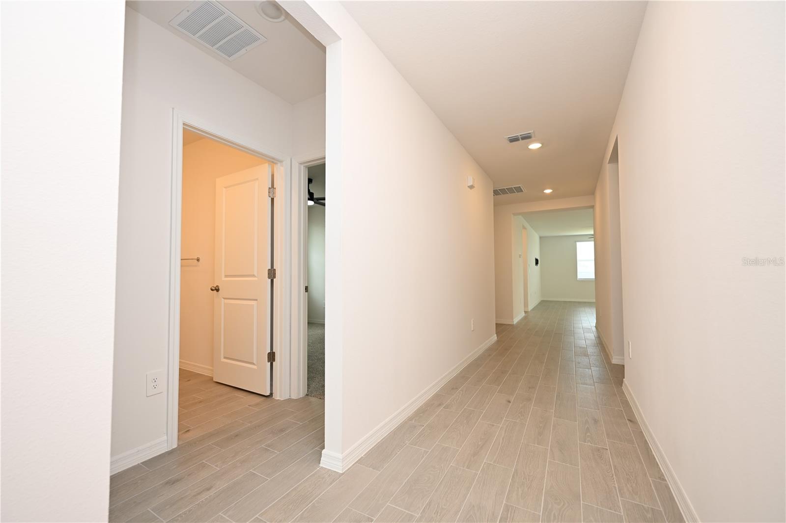 2106 Rosewood Dr Property Photo 33
