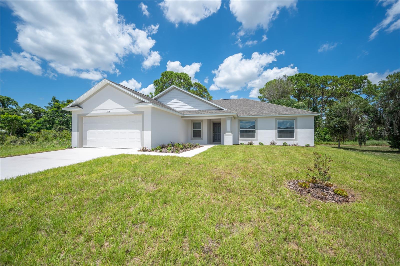 1708 Manatee Dr Property Photo 3