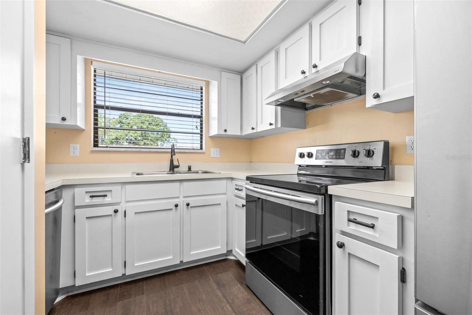 6045 Topher Trl #24-c Property Photo 8