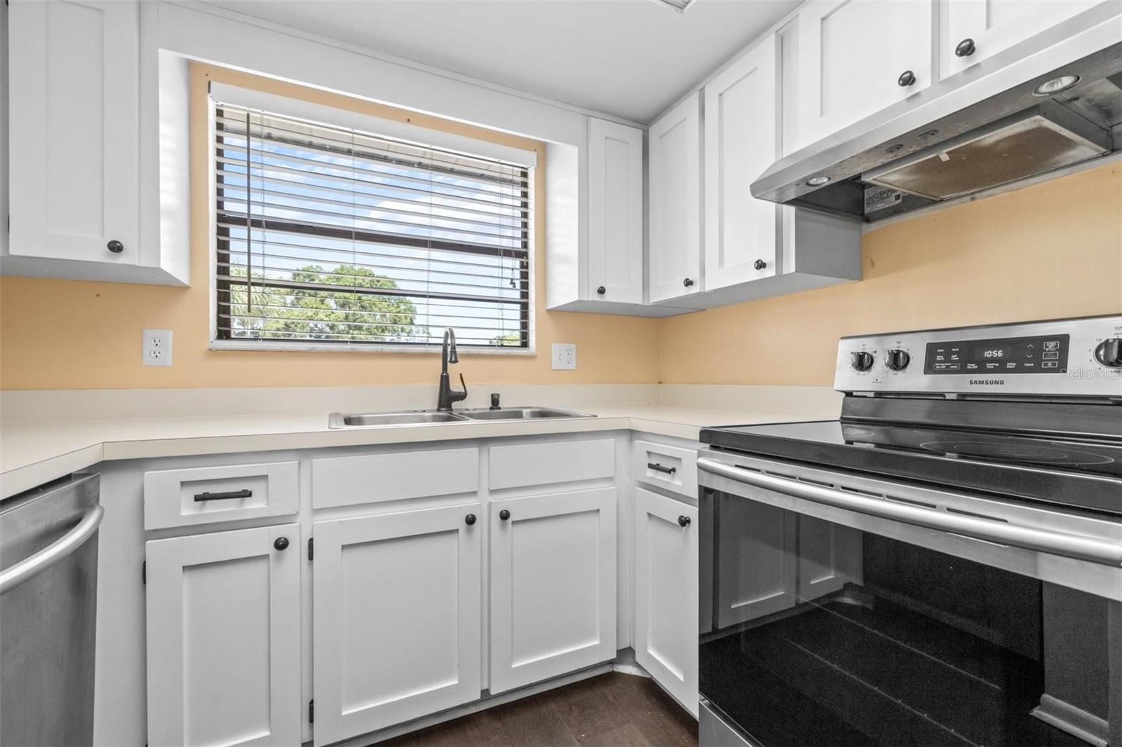 6045 Topher Trl #24-c Property Photo 9